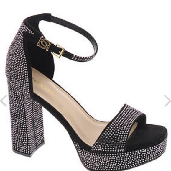 BRAND NEW BEBE SHAYLA BLOCK HEEL SANDAL - Picture 1 of 16